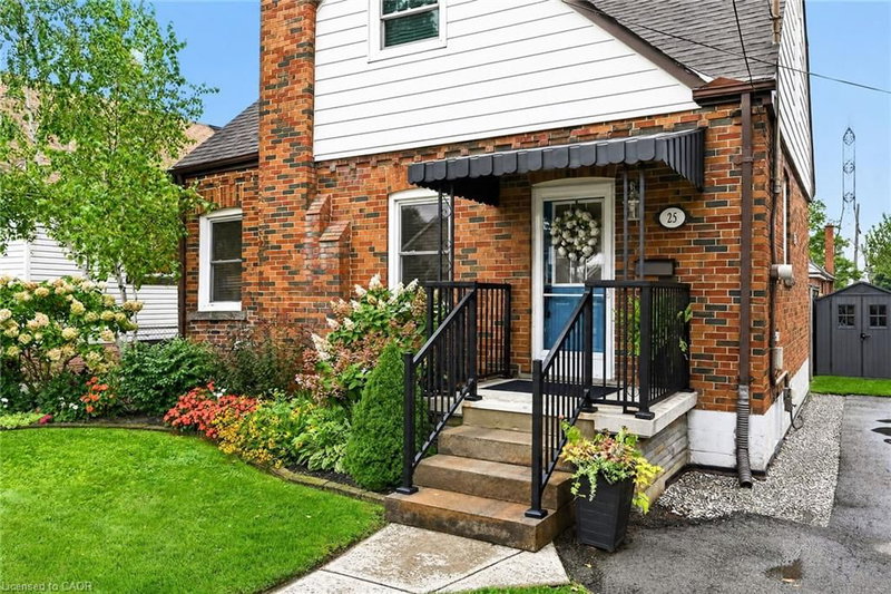 25 Woodbridge Road