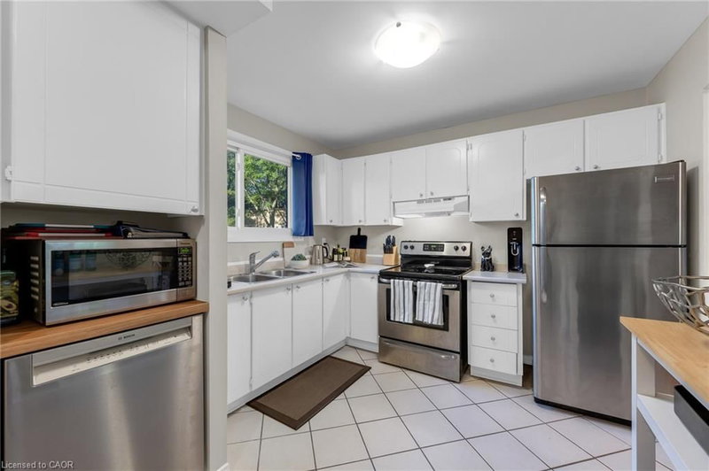 2 - 1420 Garth Street