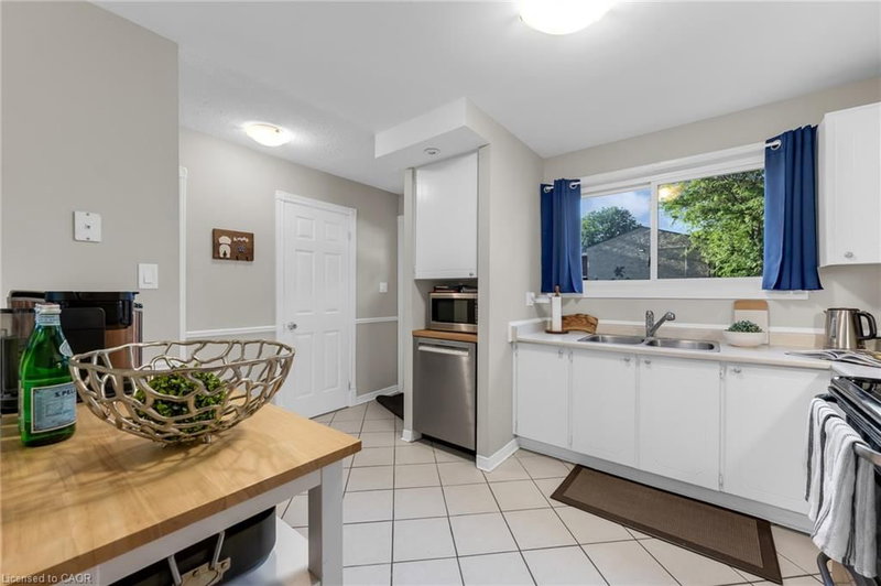2 - 1420 Garth Street