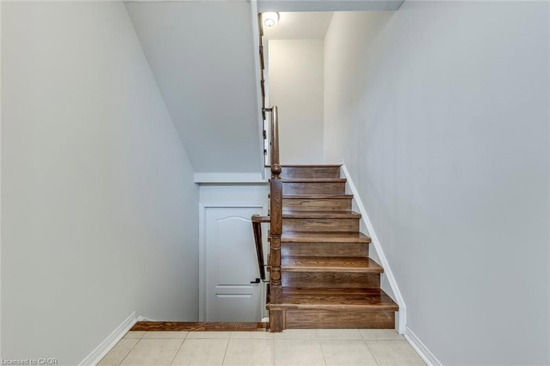 2418 Adamvale Crescent photo 4