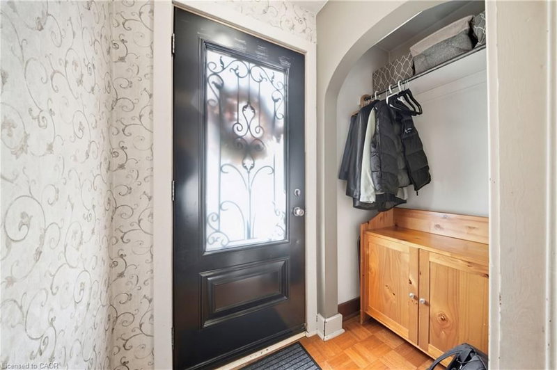 33 The Strand Avenue photo 5