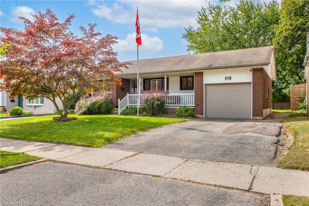 Single Family Residence for sale at 39 Wren Crescent, Kitchener, ON, N2A 1Y7 - Stanley Park/Centreville - MLS: 40865079