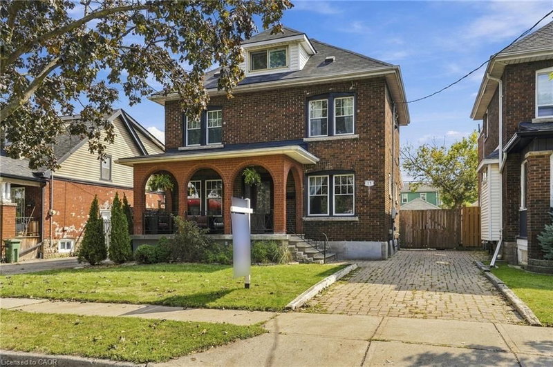 17 Tuxedo Avenue S