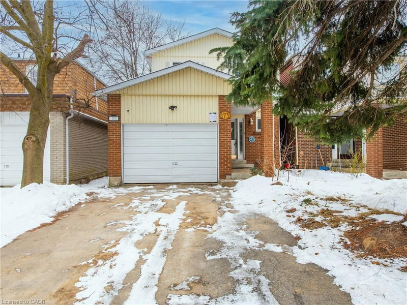 UPPER - 173 Invergordon Avenue