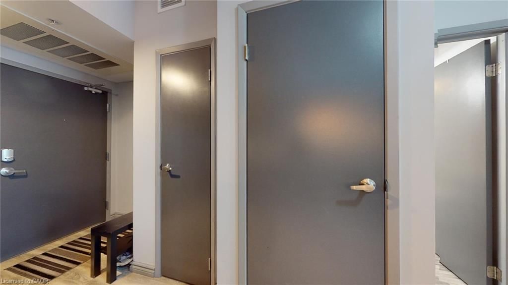 B215 - 275 Larch Street 5