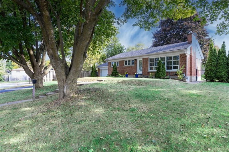17 Orchard Crescent