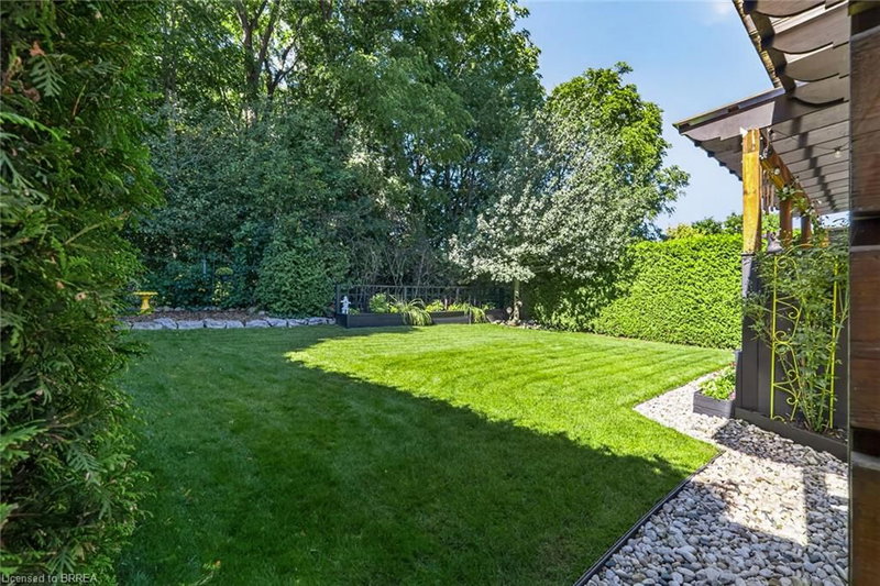 40 Hollingshead Road