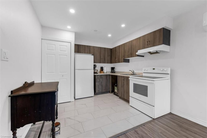 311 - 28 Victoria Avenue N