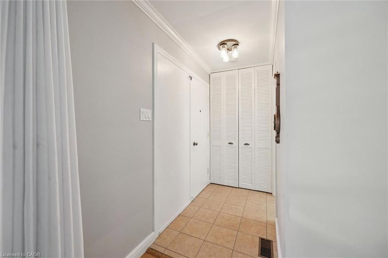 35 Crosby Drive photo 5