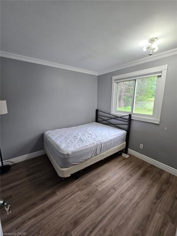 Room 2 - 409 Castlegrove Place