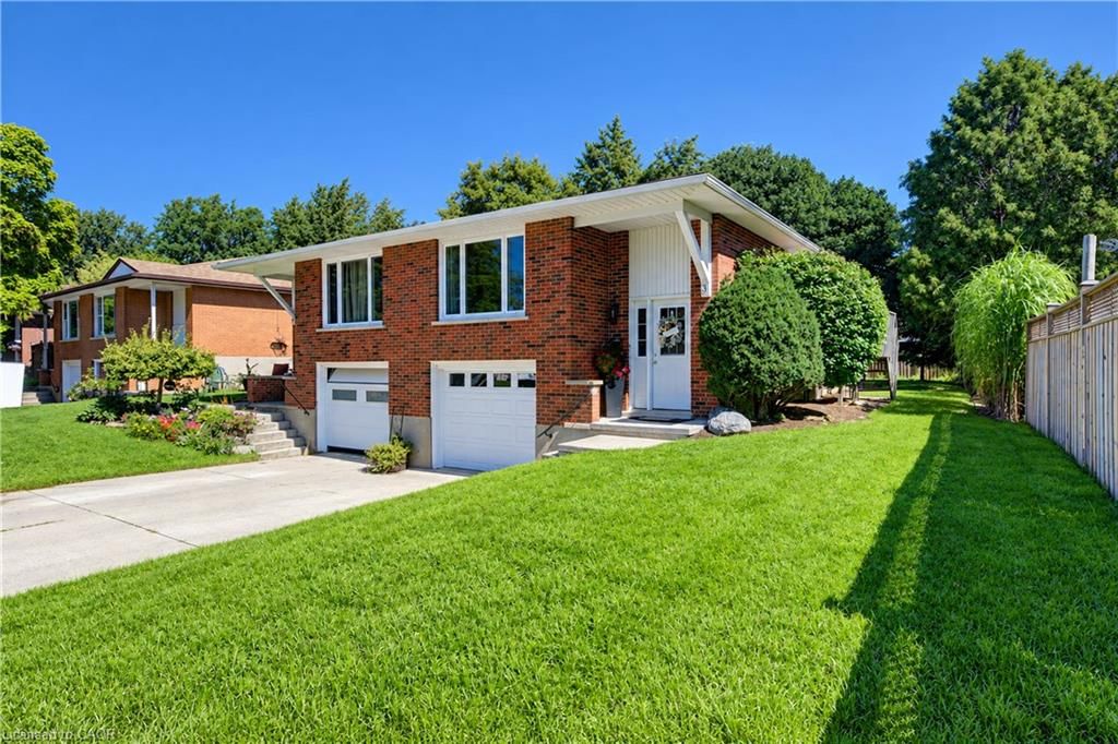 Single Family Residence sold at 31 Grosbeak Road, Elmira, ON, N3B 1V8 - Elmira - MLS: 40865431