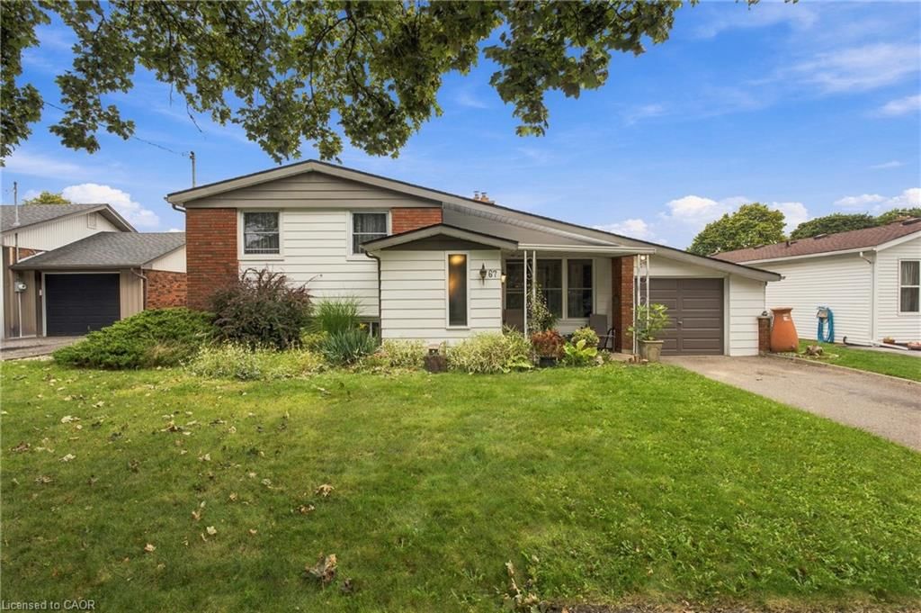 Single Family Residence for sale at 67 Wakelin Terrace, St. Catharines, ON, L2M 4K8 - Carlton/Bunting - MLS: 40865527