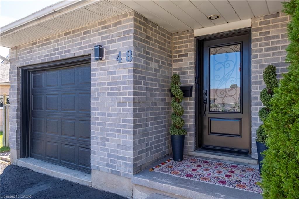48 Kathleen Street — photo 2