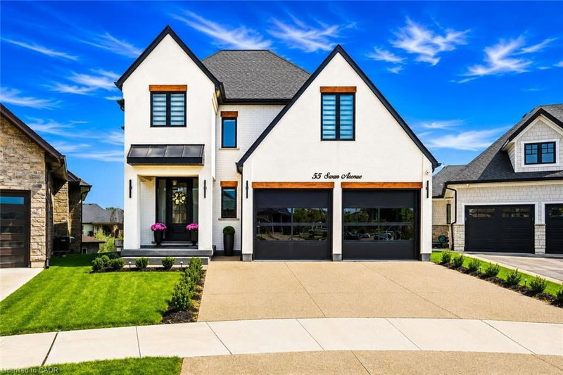 55 Swan Avenue