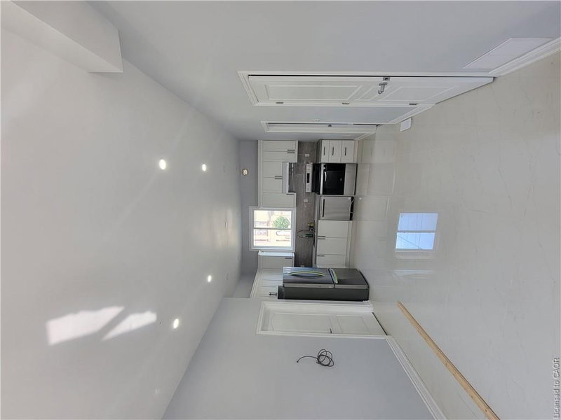 103 Peel Street photo 4