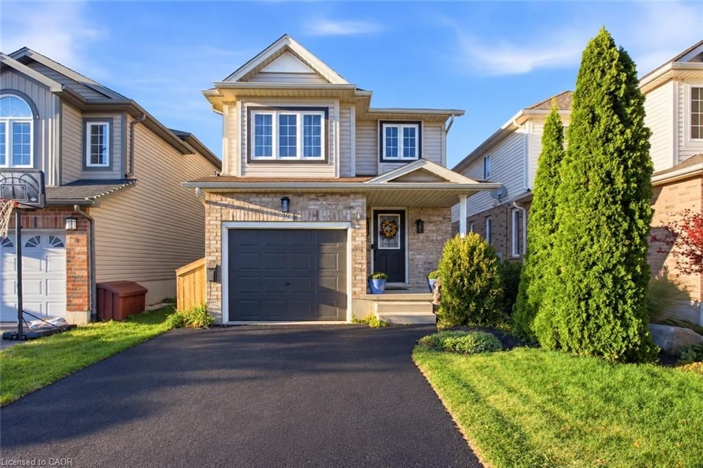 Single Family Residence for sale at 39 Maitland Street, Kitchener, ON, N2R 1V2 - Huron Park - MLS: 40865604