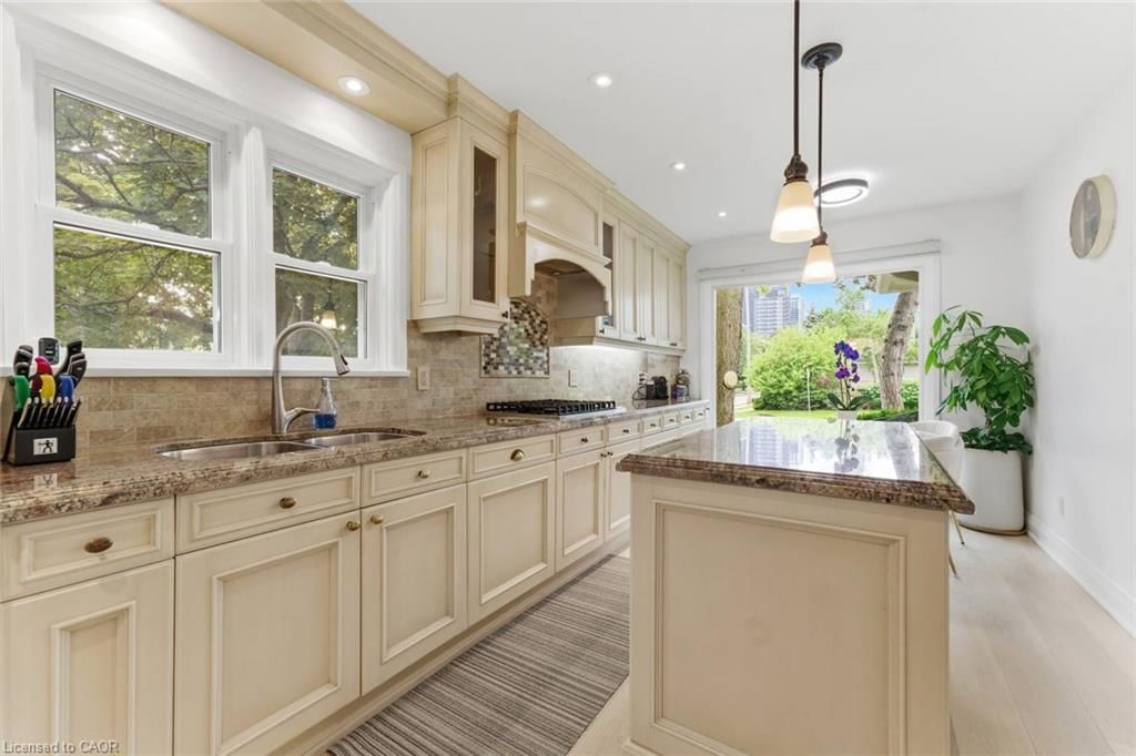 30 Blue Ridge Road, Toronto, view 14