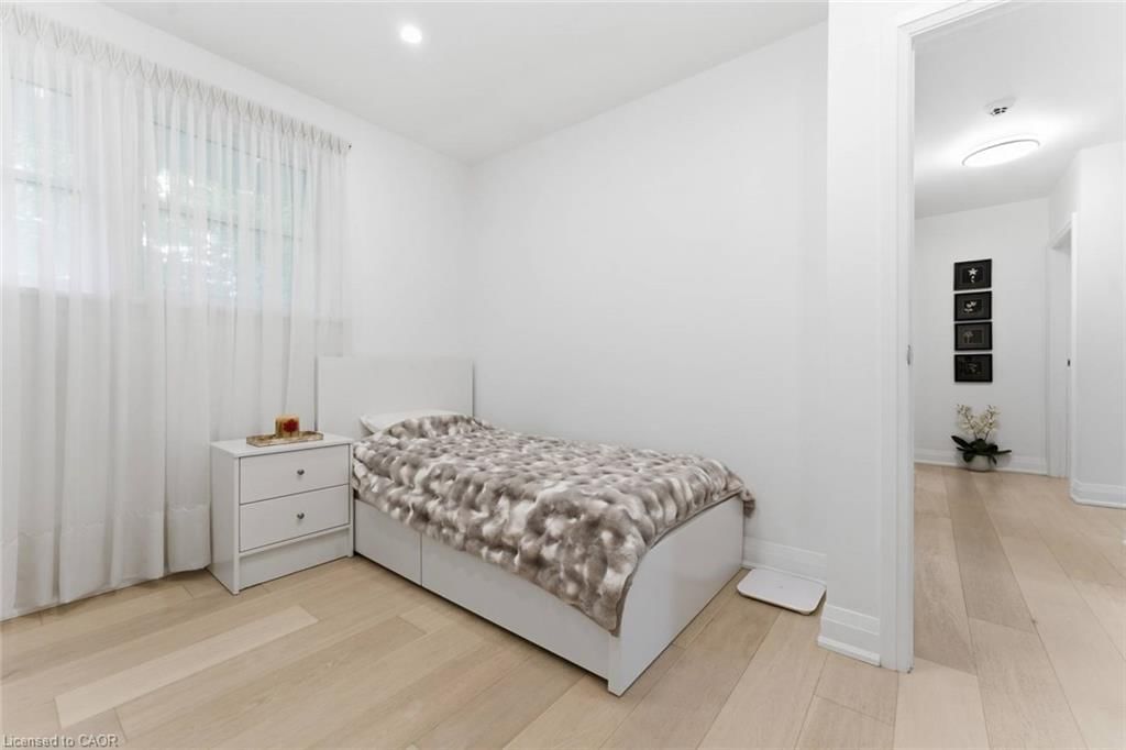 30 Blue Ridge Road, Toronto, view 24