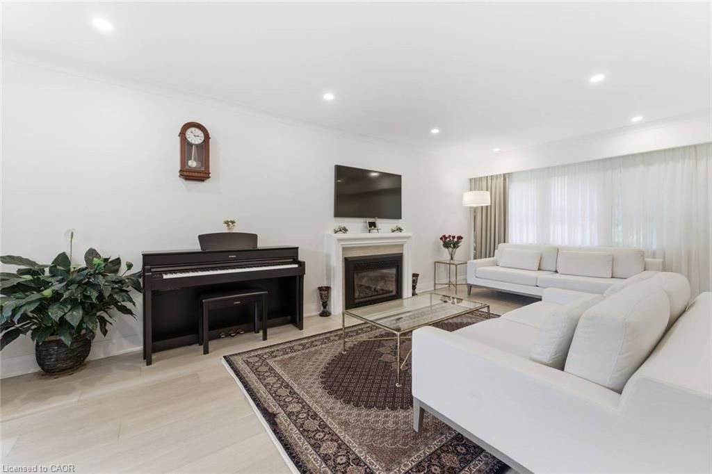 30 Blue Ridge Road, Toronto, view 4