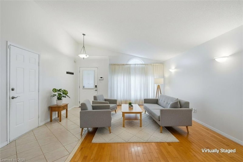 102 Cove Crescent photo 5