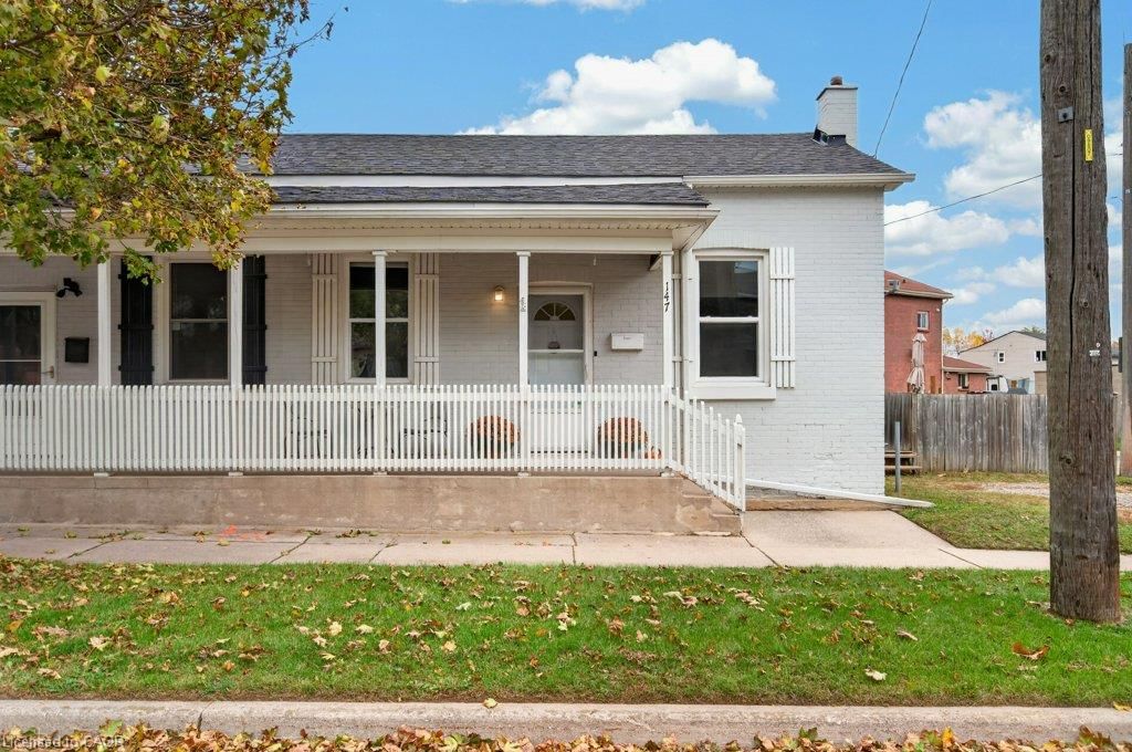 Single Family Residence for sale at 147 Pearl Street, Brantford, ON, N3T 3P5 - North Ward - MLS: 40865661