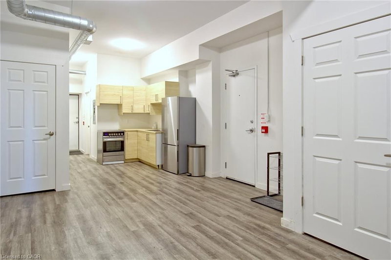 301 - 91 James Street N