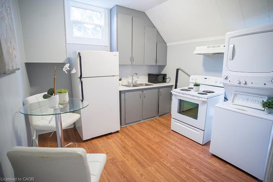 Upper - 67 Terrace Hill Street 5