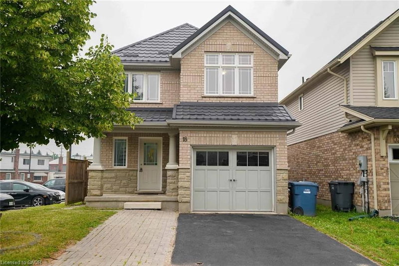 18 Heritage Drive