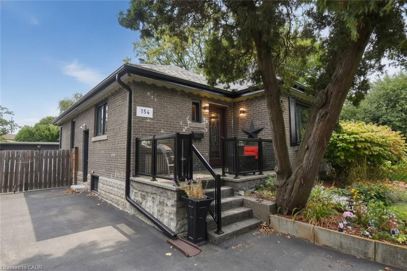 154 Ewen Road photo 4