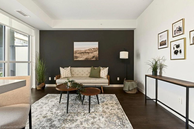 2087 Fairview Street photo 5