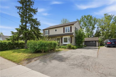 545 Mohawk Road W