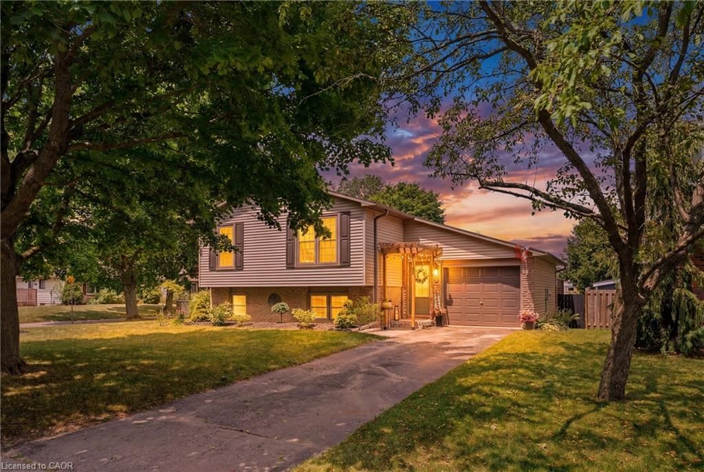 Single Family Residence for sale at 72 Crestlynn Crescent, Simcoe, ON, N3Y 4X3 - Town of Simcoe - MLS: 40865948