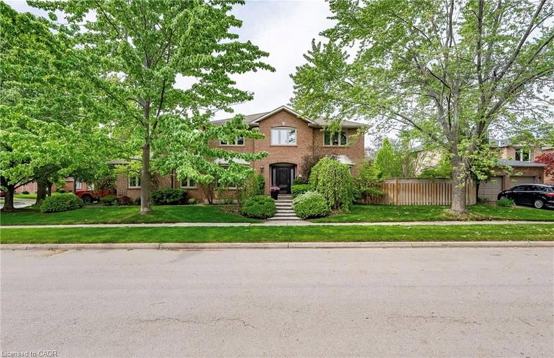 500 Blenheim Crescent
