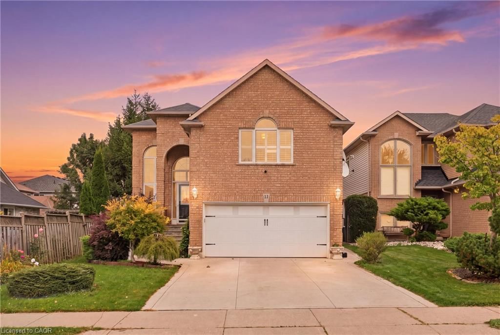 Single Family Residence for sale at 11 Redtail Crescent, Hamilton, ON, L9B 2R6 - Carpenter - MLS: 40866093