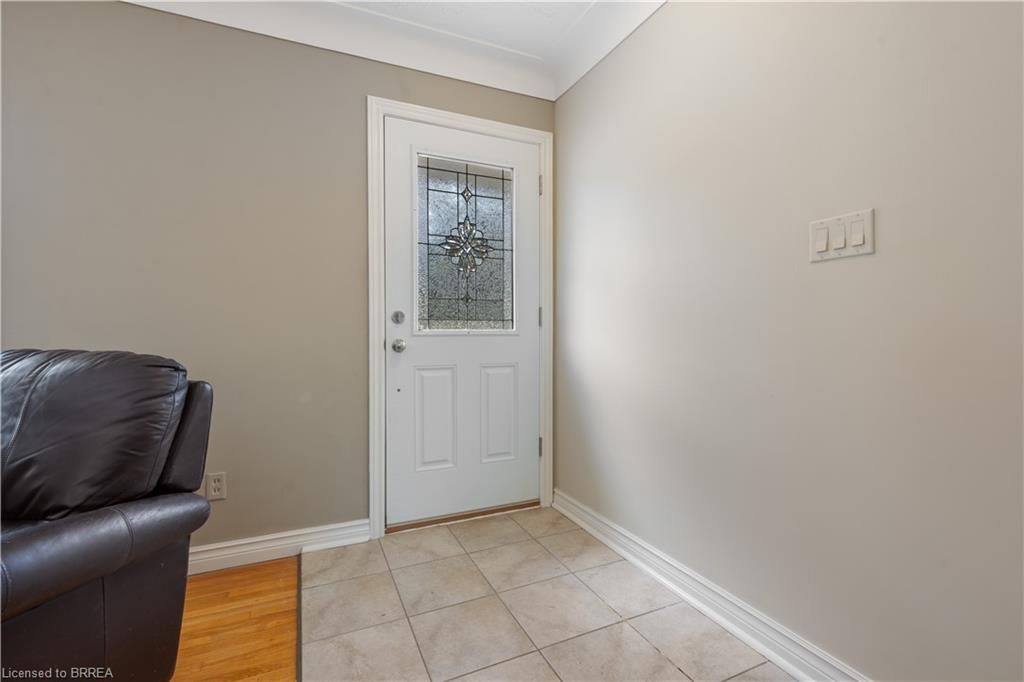 25 Wayne Drive — photo 3