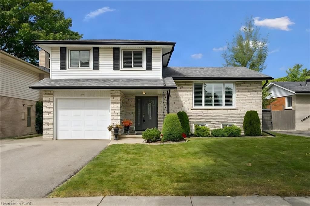 Single Family Residence for sale at 62 Gibson Drive, Kitchener, ON, N2B 2P4 - Stanley Park/Centreville - MLS: 40866285