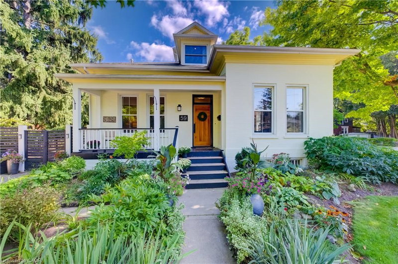 59 Allen Street W