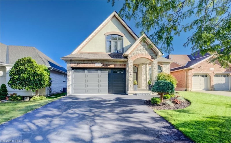 4 Lawren S Harris Drive