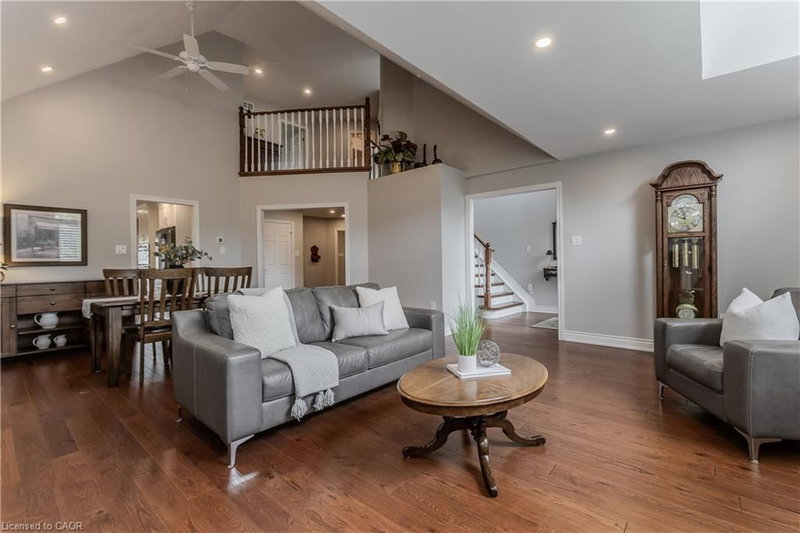 1150 Skyview Drive photo 4