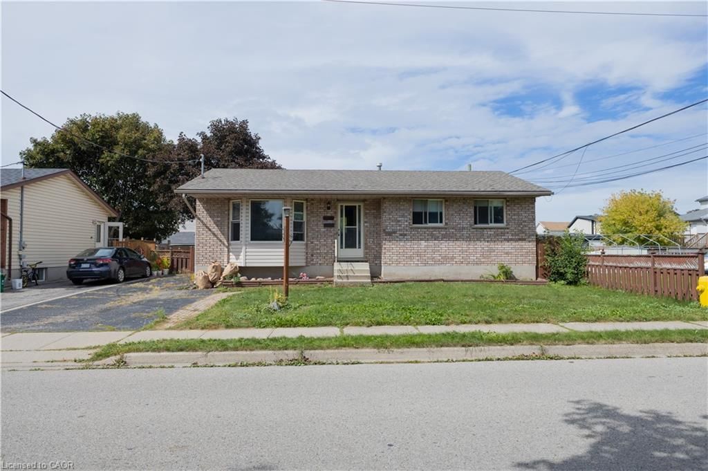 Single Family Residence for sale at 120 Union Street, Cambridge, ON, N3H 2H1 - Preston South - MLS: 40866427