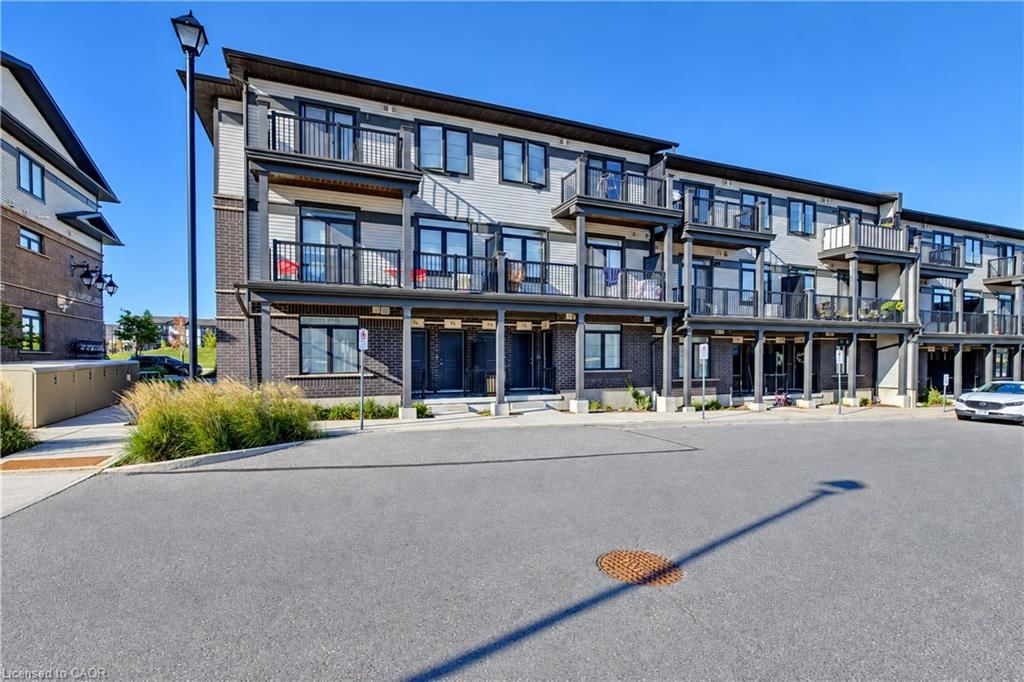Row/Townhouse for sale at 74 Wheat Lane, Kitchener, ON, N2R 0R6 - Huron Park - MLS: 40866483