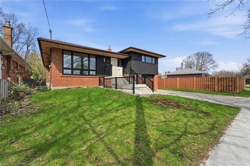 39 Earlton Road