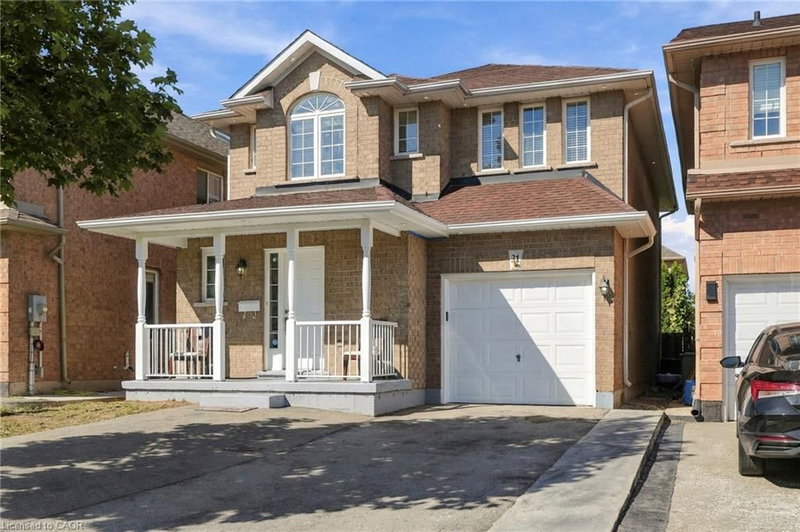 31 Peachwood Crescent