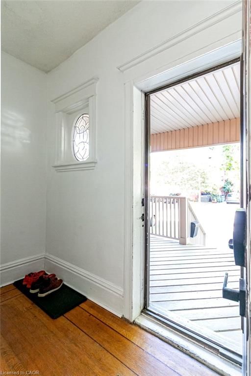 33 Homewood Avenue photo 4