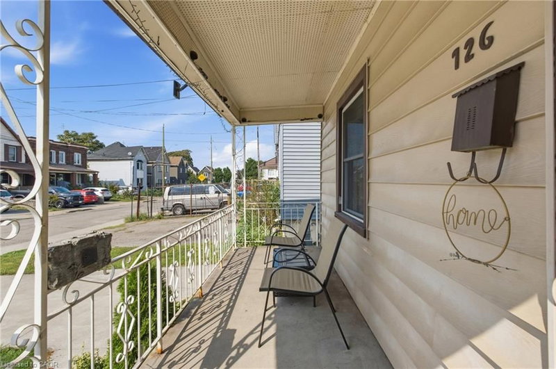 126 Niagara Street photo 5