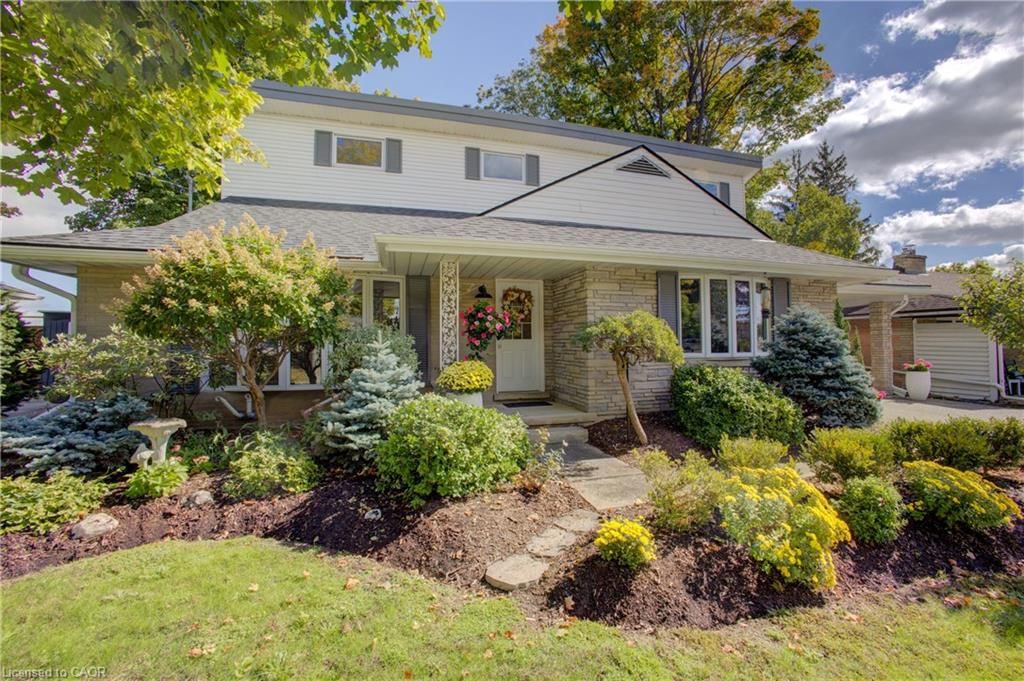 Single Family Residence for sale at 24 Valewood Place, Kitchener, ON, N2H 4N6 - Uptown Waterloo/North Ward - MLS: 40866834