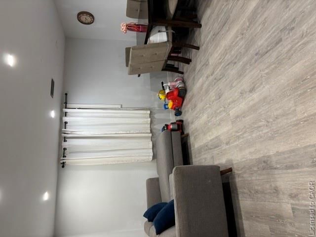 B - 129 Parkdale Avenue S, Hamilton 4