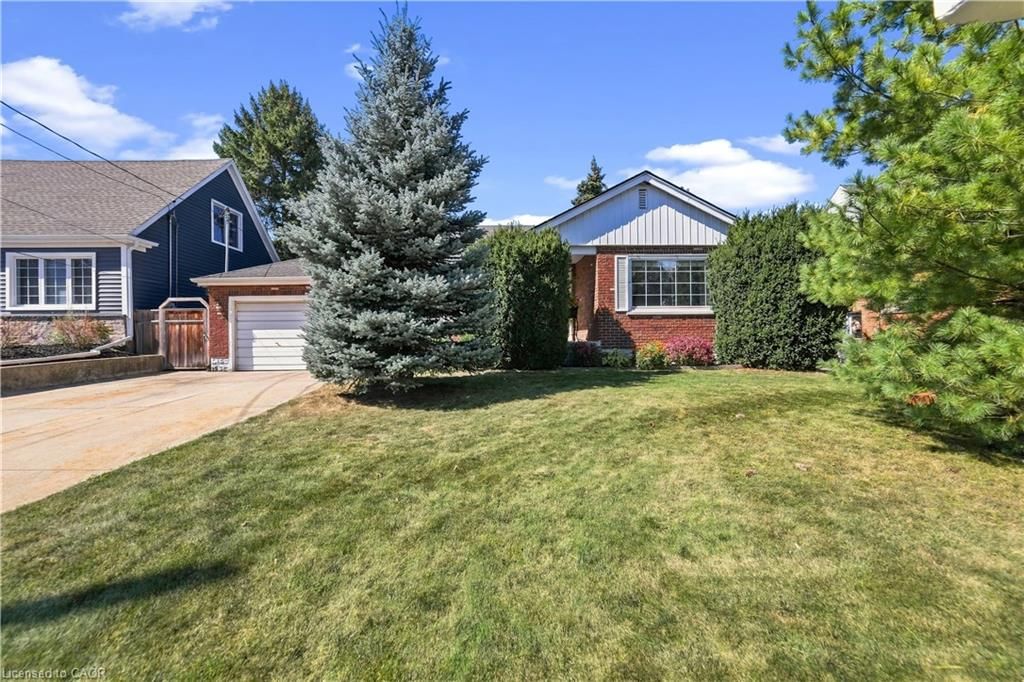 Single Family Residence for sale at 106 Pottruff Road, Hamilton, ON, L8K 4A2 - Corman/Greenford - MLS: 40866902