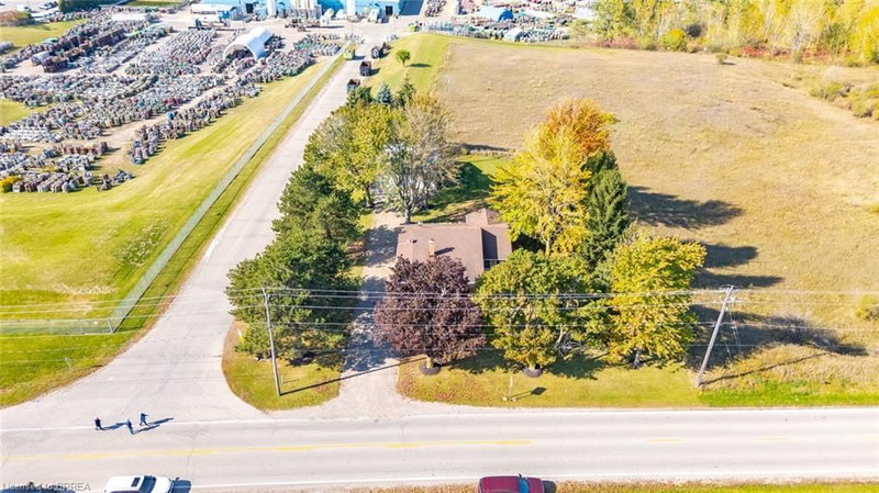 183 Green Lane photo 4