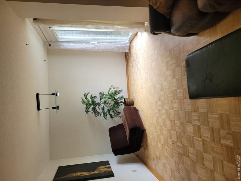 415 Morgan Avenue photo 5
